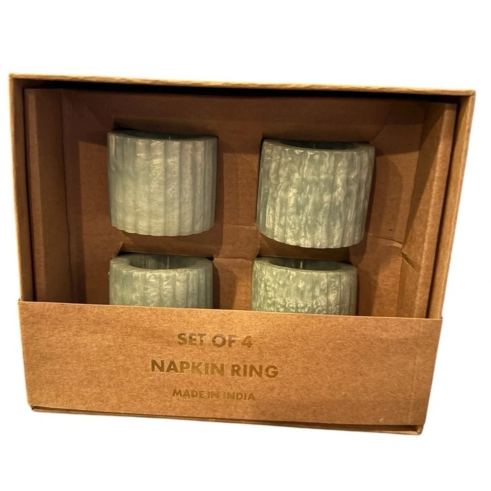 Napkin Rings Blue Ribbed Glass Glossy Set Of 4 New In Box